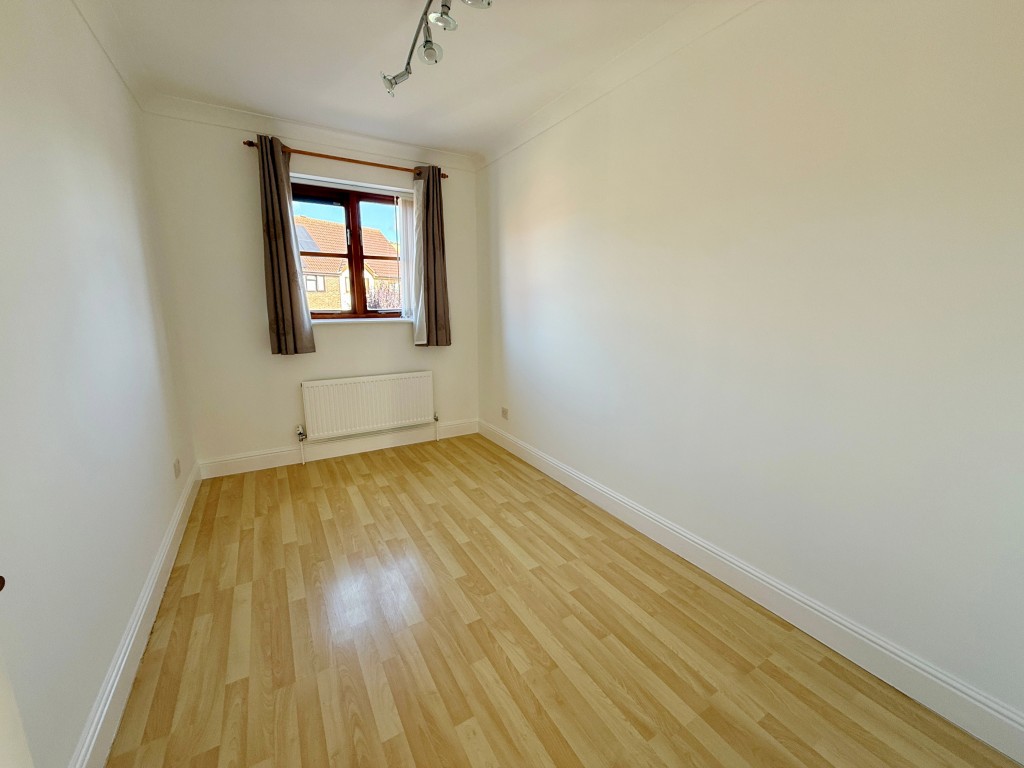 Lot: 141 - DETACHED FOUR-BEDROOM HOUSE - Bedroom four